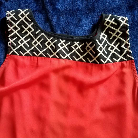 Orange/black crisscross detail tank - Picture 3 of 9